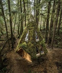Photo 3 of 13 in This Dreamy Diamond Cabin Is Straight Out of a Fairy Tale - Dwell
