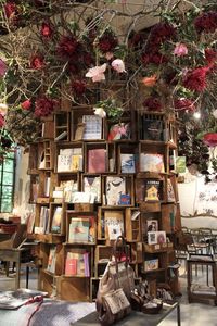 Amazing book shelf!
