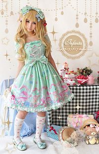 sweet lolita, gothic lolita