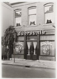 Jansstraat 44: restaurant "Dubrovnik". 1981