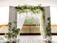Joanna Gaines-Inspired Farmhouse Chic Wedding
