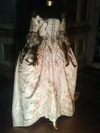 https://flic.kr/p/4TpDbY | Costume du film Valmont (nuit des musées)