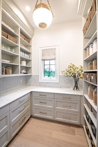 Butler's Pantry Inspiration - Liz Marie Blog %
