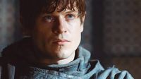 Especially because horrible, horrible things happen to Ramsay’s wife in the book and we don’t want that to happen to Sansa. | 13 Times Book Readers Flipped Out Watching "Game Of Thrones" Last Night