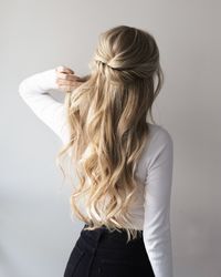 EASY HALF UP HALF DOWN HAIR TUTORIAL | www.alexgaboury.com