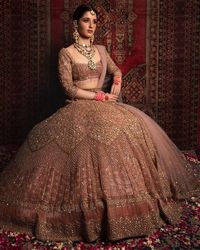 Last year we set the bar too high with the most beautiful wedding lehenga here's to this year clearly exceeding it.😍 #indianbride #brideportrait #lightandshadow #weddingphotographers #indianwedding #sydenywedding #weddingessentials #nath #indianweddinginspiration #weddinginspo #indianweddingin #indianjewellery #destinationweddingphotographer #indianwedding #portrait #sikhwedding #anandkaraj #weddingphotography #pinklehenga #pinkbride