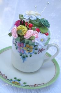 Pincushion Teacup ~ a keepsake gift! http://ourfairfieldhomeandgarden.com/pincushion-teacup-a-keepsake-gift/
