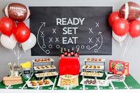 Gearing up for this year’s Home Bowl? Check out our winning tips, brought to you by Coca-Cola® and NABISCO. As the host, you’ll score points with your guests with a lineup of finger foods