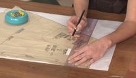 In this video, Stephanie Ohnmacht provides specific tips and techniques for making a slant pocket!