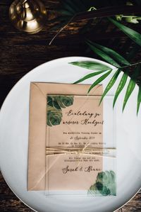 Den Artikel zum Bild findet ihr auf www.weddicted-feelings.de #weddictedfeelings #wedding #weddingblog #hochzeit #hochzeitsblog #hochzeitsblogger #hochzeitsinspiration #weddinginspiration #weddingideas #bridetobe #teambride #teambraut #wirheiraten #hochzeit2019 #hochzeit2020 #wedding2019 #hawaiiwedding #styledshoot #papeterie #hochzeitspapeterie