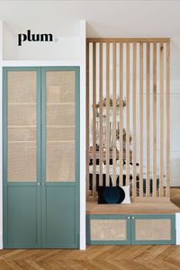 Pour redessiner les lieux sans séparer, la claustra en bois s'est peu à peu imposée ! Découvrez 5 réalisations de l'entrée, en passant par la cuisine ou la chambre d'enfants.