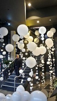 DIY Bubble Balloon Entrance | DIY Balloon Party Ideas | Pretty My Party