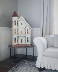 Jessica Cloe Miniatures on Instagram: “I made my first dollhouse when I was about seven. Armed only with a cardboard box and a giant Sears catalog, I set to work.⠀ ⠀⠀⠀⠀⠀⠀⠀⠀⠀⠀ My…”