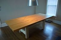 Build a reclaimed wood dining table with these simple tips. From MOTHER EARTH NEWS magazine.