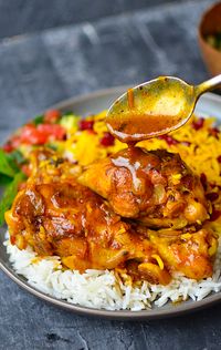 Yammie's Noshery: Persian Saffron Chicken {Zereshk Polo Ba Morgh}