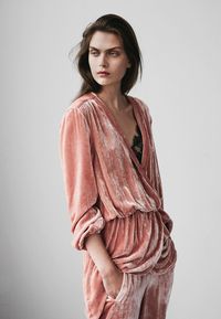 PINK VELVET – A pink velvet one piece is the perfect compaion for fall. It is…