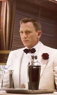 daniel craig white smoking – Szukaj w Google