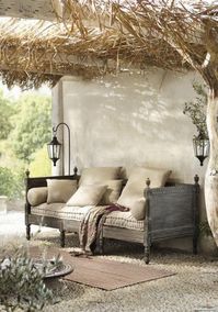 Incredible European Farmhouse Living Room Design Inspirations 42