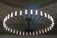 wheel 90ø a perfect chandelier in a beautiful room. #Japth #led #ledlight #dutchdesign #design #lights #light #lighting #lightingdesign #modernlighting #interior #interiordesign #productdesign #architecture