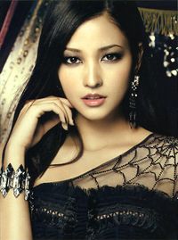 KATE by kanebo (Cosmetics company). Meisa Kuroki (Japanese actress). Romantic Beauty. Gothictic make up. Neo Gothic girl.