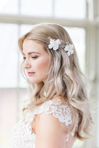 €69 Ivory Flower Bruidskapsel Haaraccessoire Haarsieraad Bruid Bruiloft Wedding Haarspeld Haarpin Ivory Parel Crystal Vintage