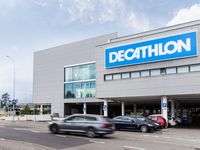 La folle journée du community manager de Decathlon qui a dû justifier la vente d'un hijab de running. #CM #CommunityManager #SocialMedia