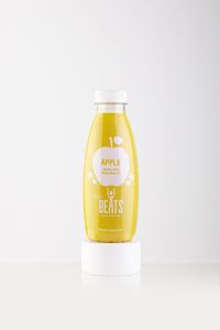 Zumo natural de Manzana de AMC. Fotografía de producto de Cristina Navarro.