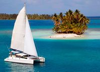 Eco travel is a choice, sailing is a way. Experience the sustainable sailing lifestyle in San Blas, Panama and Colombia.