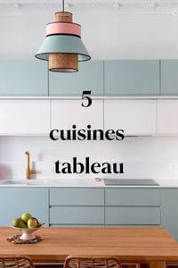 5 inspirations de cuisines tableau pour un agencement pratique et originale : bleu, noir, en bois... il y en a pour tous les goûts. De nombreux rangements pour une cuisine créative ! Pour plus d'inspiration, abonnez-vous à notre board "cuisine" ! 5 Frame Kitchens to discover