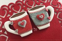 Made by Manu: A Warm Hug for a (Cookie) Mug