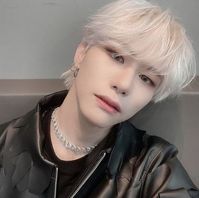 Diário do VICTON no Twitter: "Agora um assunto sério... Seungsik de black hair ou blond hair? #VICTON #빅톤 @VICTON1109 https://t.co/xIygdOhN2z" / Twitter
