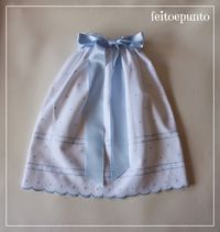 Faldón de cintura de piqué bordado | Aprender manualidades es facilisimo.com