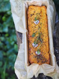 Pieczeń warzywna z za’atarem i kwiatami tymianku. Zero Waste! – Kuchennymi drzwiami