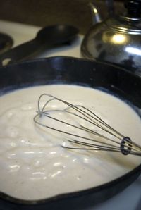 Southern White Gravy, Just like Mom Used to Make
