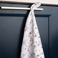 Absorbent and stylish, Wolf & Irving tea towels are made from luxurious 100% organic cotton. Wolf & Irving prioritizes the environment. That’s why their products are GOTS and OEKO-TEX certified and use skin-friendly, water-based inks | napkins, eco friendly napkins, cotton napkins, recycled napkins, wedding registry,sustainable wedding,eco friendly wedding,engaged,wedding list,future wedding,2022 wedding,linens,best linenes,tableware, table decorations, 2023 wedding, bridesmaids gifts