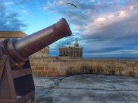 Si alguien cree que no es posible viajar en el tiempo, es porque no conoce Melilla. Hoy quiero que viajemos juntos, de un lado a otro de la ciudad de Melilla. Haremos un ejercicio de visual y tendr…