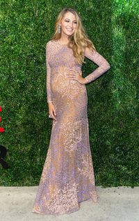 Blake Lively_robe