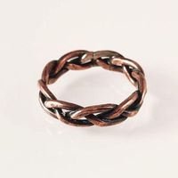 Braided copper rings by Caltha #ring #copper #minimalism #jewelry