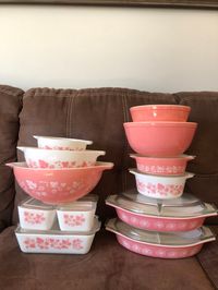 Pyrex Pink Gooseberry & pink Casserole, Fridgies, mixers, divided dish Set for Tammy include the followings: 1 of 442 Pyrex pink gooseberry, has chip on edge, 1 set Fridge set lids only, they all have chips on edges. 0503 lid 0502 lid 2 of 0501 lid Cinderella Set 444 4qt 443 2 1/2qt 441 1 1/2 pint Fridge set 0503 1 1/2qt + lid 0502 1 1/2pt +lid 0501 1 1/2cup+lid 0501 1 1/2cup +lid has some color fading. Mixer set 403 2 1/2 qt 402 1 1/2 qt Casserole dish set 472 1 1/2 pint 471 1 pint Pink daisy d