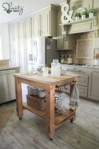 DIY Mobile Kitchen Island! Love the rustic look! FREE plans & tutorial