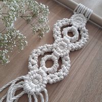Macrame | Tutorial | Arts on Instagram: “"Brand New pattern" By @so_knots . . Follow @macrameguru 💠 Follow @macrameguru 💜 Follow @macrameguru 💘 . .. ... #macramedecor…”