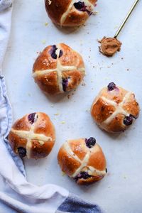 Vegan Blueberry and Lemon Hot Cross Buns - Let's Eat Smart