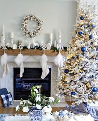 Associer le blanc et le bleu pour la déco du sapin de Noël | My Blog Deco