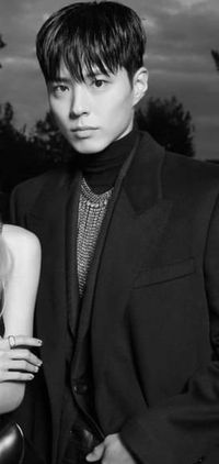 BTS V, Park Bo Gum, BLACKPINK Lisa at Seoul Gimpo Business Aviator Center today leaving for Paris, France, to attend CELINE 2023 S/S Menswear Collection fashion show
