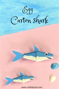 Egg carton shark craft. Easy recycled craft idea. Make a shark family by painting them in different colours. Fun way to teach your kids about the concept of recycling. Perfect craft for Earth day! #eggcartoncraft #sharkcraft