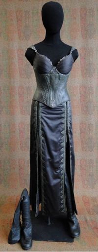 Kahlan's season 2 leathers 'legend of the seeker'