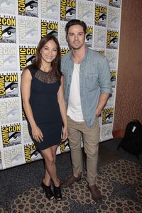 BEAUTY AND THE BEAST Comic-Con 2012 Press Room Photos