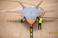 Loyal Wingman project, is a stealth, multirole, unmanned aerial vehicle in development by Boeing Australia for the Royal Australian Air Force designed as a force multiplier aircraft capable of flying alongside manned aircraft for support and performing autonomous missions independently using artificial intelligence #BoeingLoyalWingman #LoyalWingman #Drone