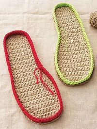 With this great tutorial, you can assemble your one-piece slippers to the sole or continue working a shoe on the sole’s border edge. You will need basic crochet skills and knowledge of how to decrease and increase for this project. Materials you will.