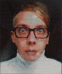 Portraits made by injecting bubble wrap with paint. By artist Bradley Hart. Neat!